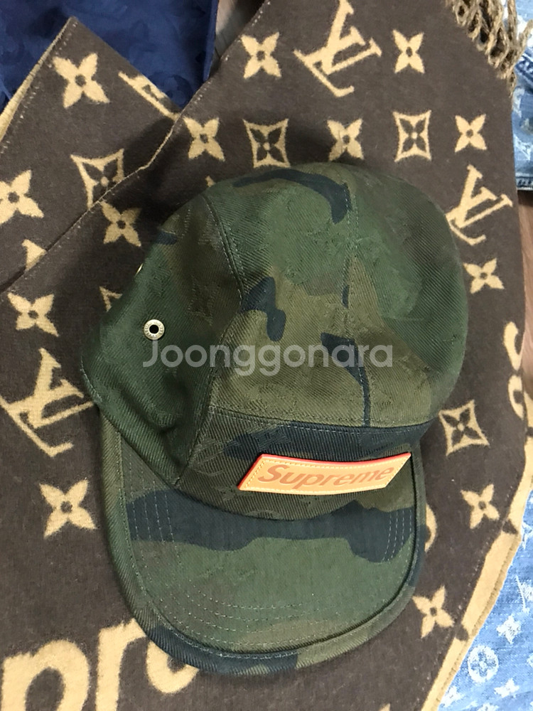 루이비통슈프림 캠프캡--0