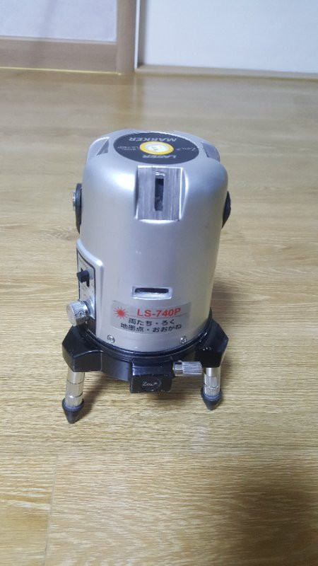 제우스 레이저레벨기 LS-740P--2