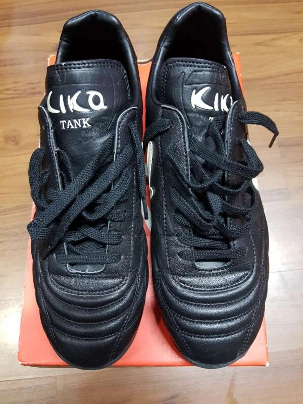 KIKA 키카  축구화 270mm 2만원 이미지