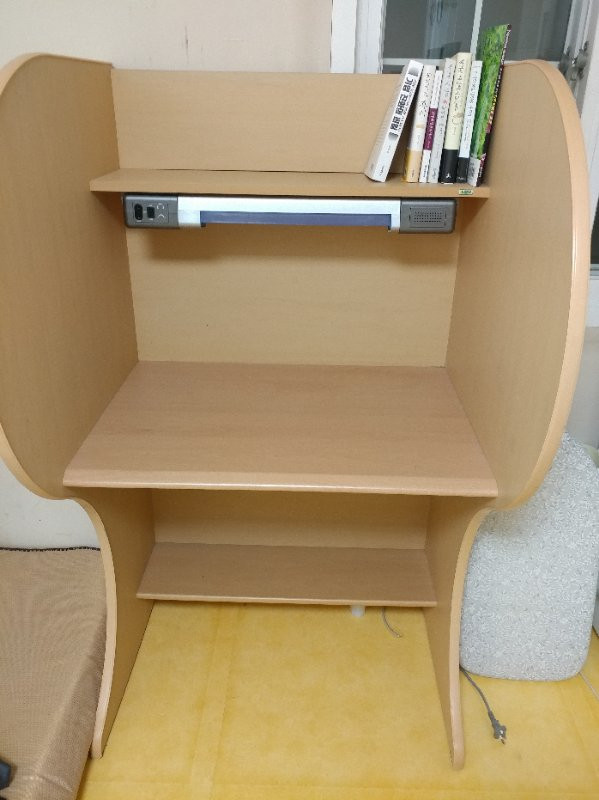 독서실책상 이미지
