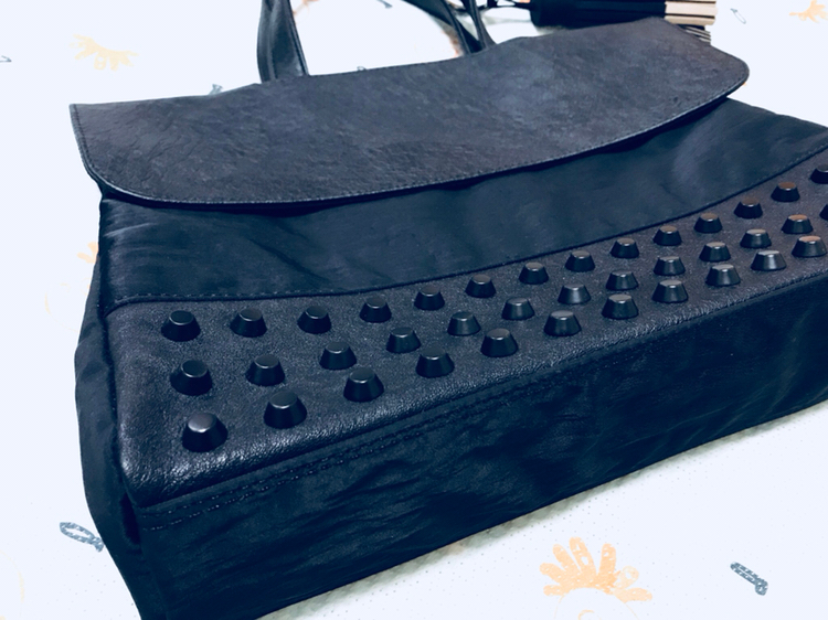 콰니 더호넷 블랙스터드 가방 S--1