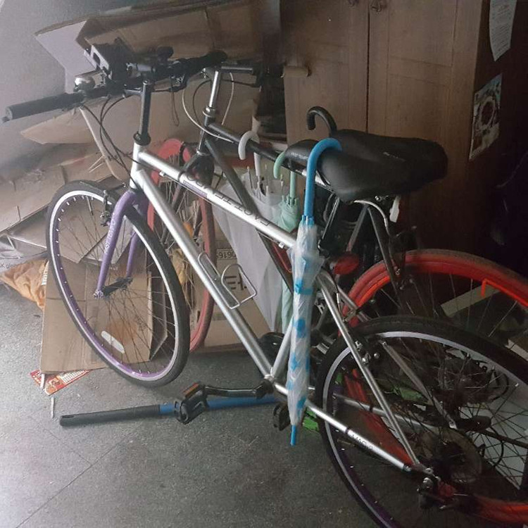 하이브리드 자전거 급처분 이미지