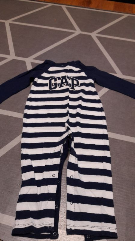 갭.아기옷.두벌일괄만원 --2