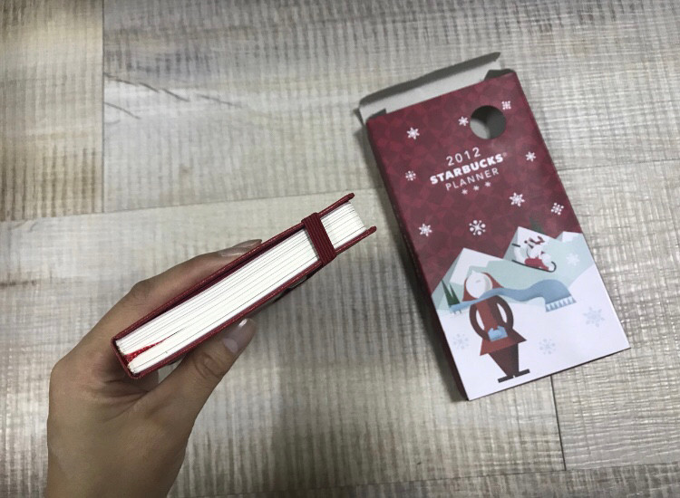 스타벅스 다이어리 2012 이미지