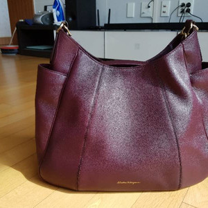 (정품)페라가모 호보백