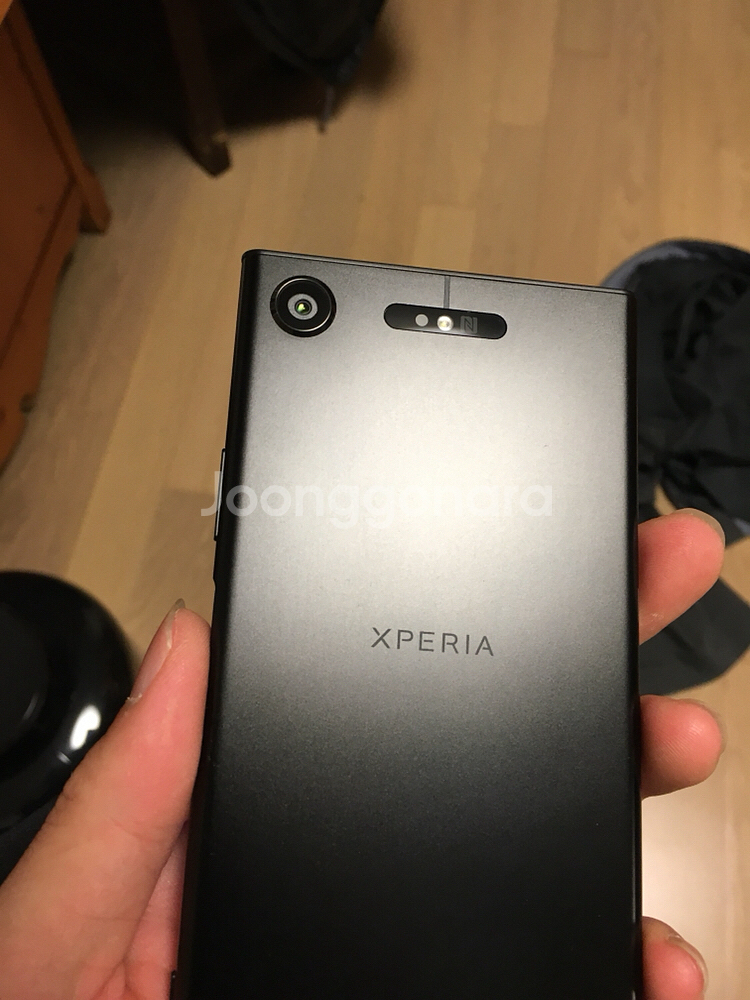 소니 엑스페리아xz1 블랙 신동품--4