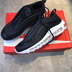 nike 97 max 뱀피