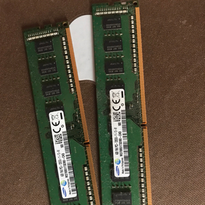 삼성 DDR3 4기가 두개 팝니다