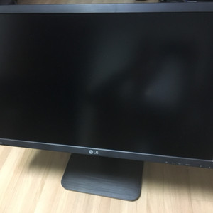 전문가급 LG 27인치 27LM85Z