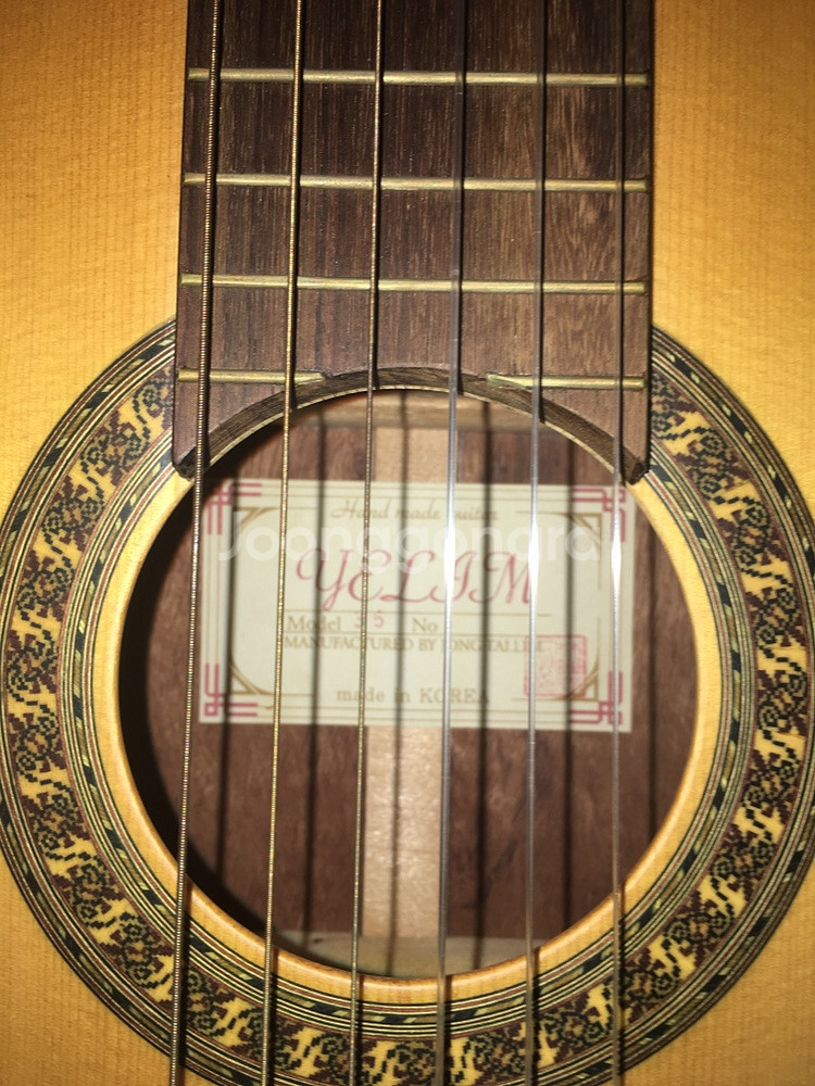 클래식 기타 예림 35호 팔아요~--6