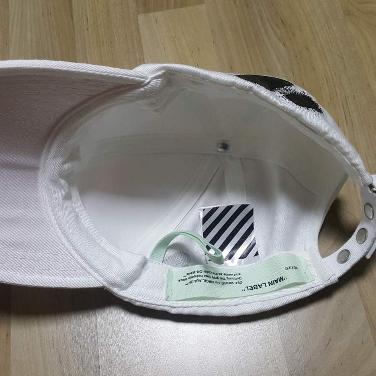 [off white]오프화이트 스프레이 볼캡 화이--2