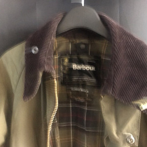 바버 (barbour) 우먼 비데일 왁스자켓 올리