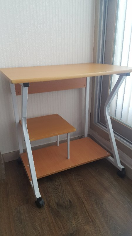 컴퓨터책상 그냥 가져가세요~--1