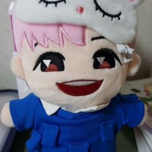 젝스키스 강성훈 인형 팔아요