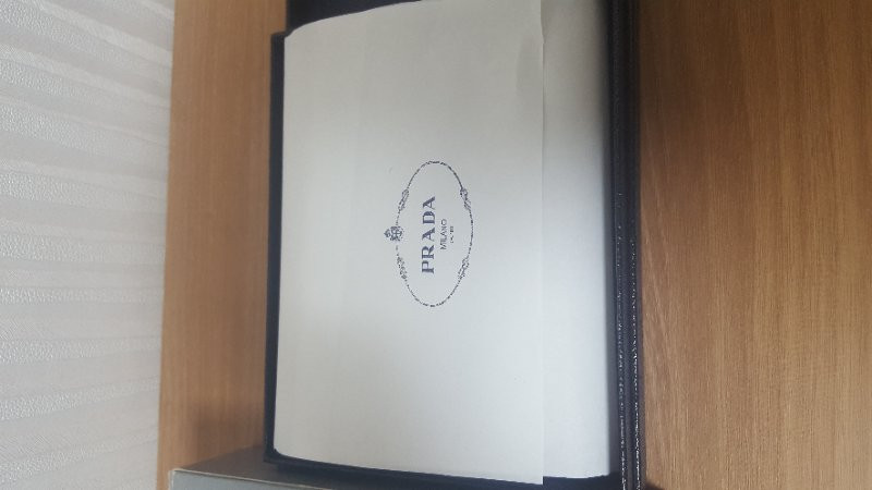 프라다 중지갑 정품 --1