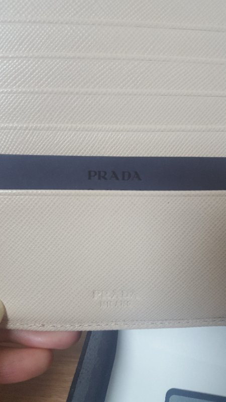 프라다 중지갑 정품 --4