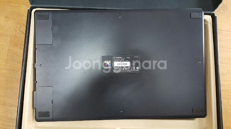intuos5 touch pen tablet PT--4