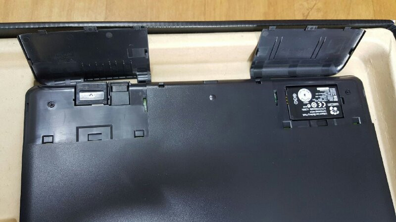 intuos5 touch pen tablet PT--5