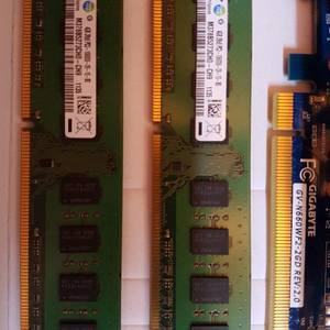 삼성 ddr3 4g(두개) 판매합니다