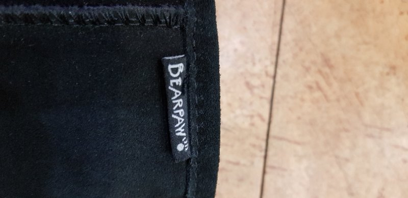 새상품 정품 매장판 베어파우 어그부츠 입니다--2