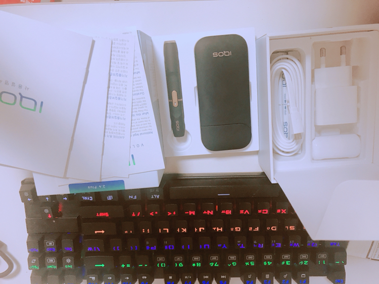 아이코스 네이비 판매합니다.--1