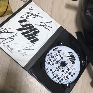 씨앤블루3집cd 직필사인