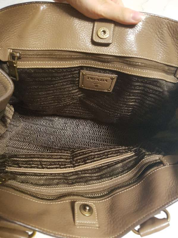 프라다 토트백--2