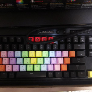 커세어 k65 rgb+레인보우키캡