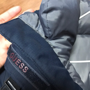 게스 통통이패딩