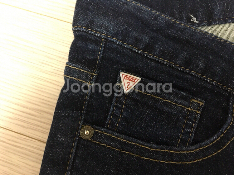 가격내림) 게스 여성청바지--3