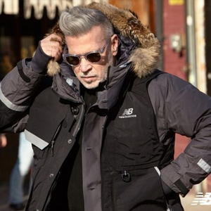 m 뉴발란스 카메라맨 프로 그레이 팝니다.