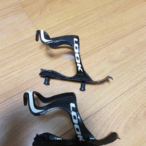 카본 물통 2개셋트 팝니다.