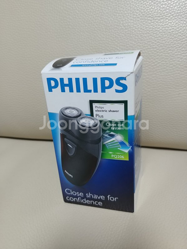 [새상품] 필립스 가성비 면도기(여행용) 칠천원대--0