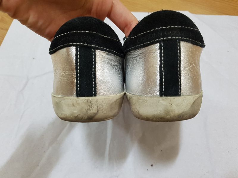 골든구스 실버 33사이즈 이미지