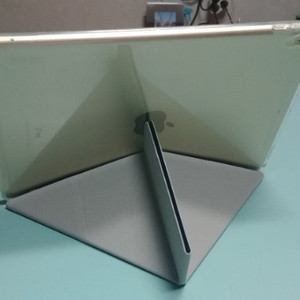 lte셀룰러가능 아이패드10.5 골드 256기가 