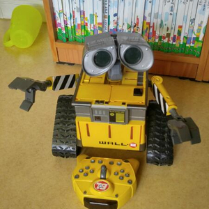 무선조종 월E (u command wall E)