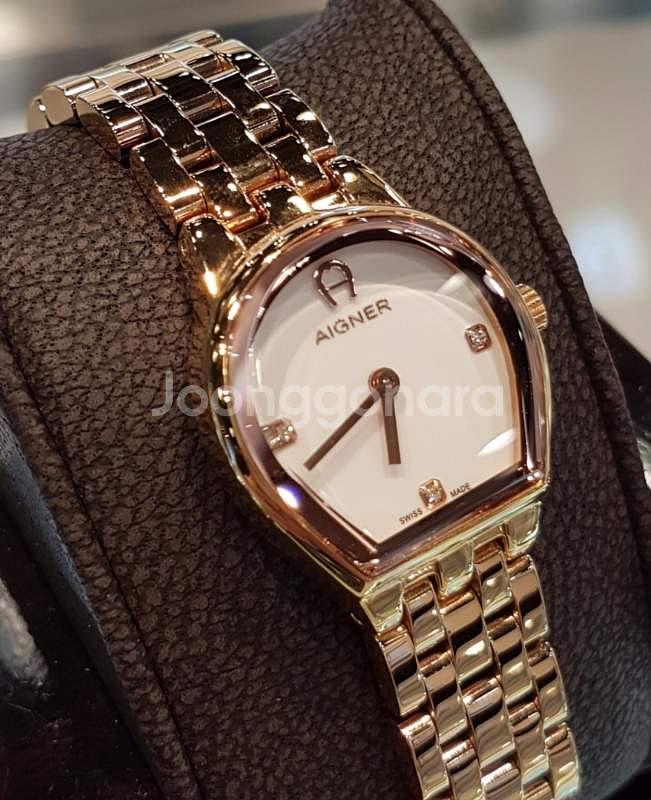아이그너 여성시계--2