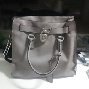 마이클코어스백팝니다