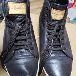 루이비통 가죽 스니커즈  270~A급  청담동 압