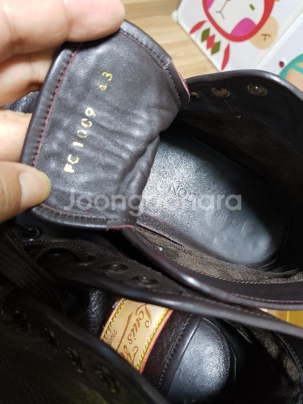 루이비통 가죽 스니커즈  270~A급  청담동 압--4