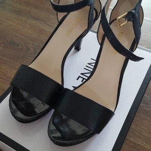 [가격내림] 나인웨스트 가보시 스트랩 샌들 235