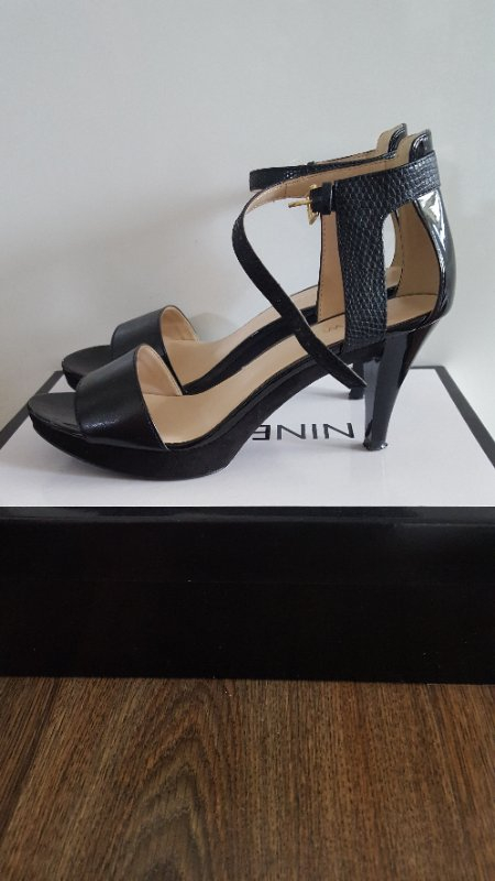 [가격내림] 나인웨스트 가보시 스트랩 샌들 235--1