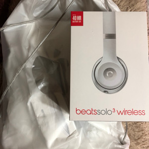비츠 솔로3 와이어리스 팝니다(실버 미개봉) be