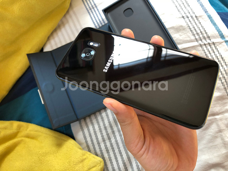 갤럭시 s7엣지 블랙펄 128기가 판매합니다--4