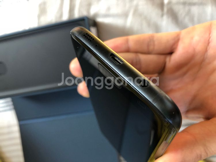 갤럭시 s7엣지 블랙펄 128기가 판매합니다--6