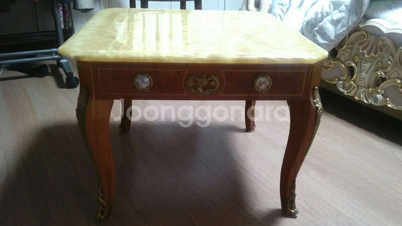 대리석테이블팝니다.--0