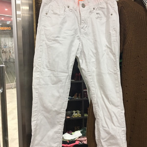 흰 밴딩바지