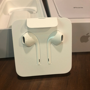 아이폰8 이어폰+젠더 새상품