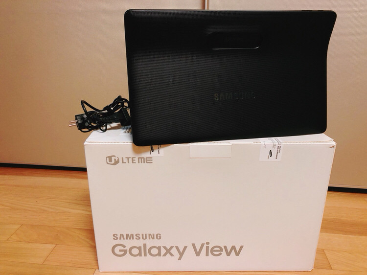 갤럭시 뷰 찍힘x잔기스x 상태 S급 비닐그대로잇음--1