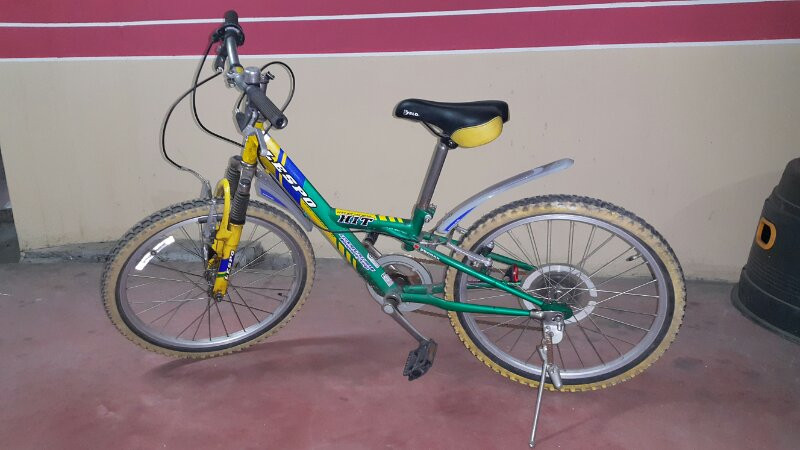 삼천리자전거 22히트 어린이자전거 팝니다.--4